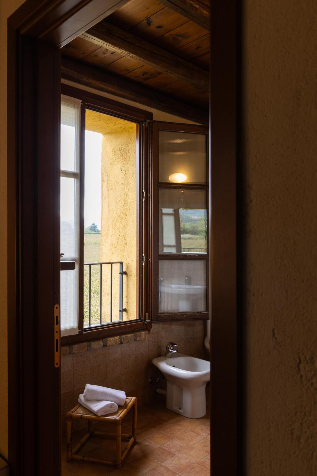 Agriturismo Ripa Del Bosco Capriolo ภายนอก รูปภาพ
