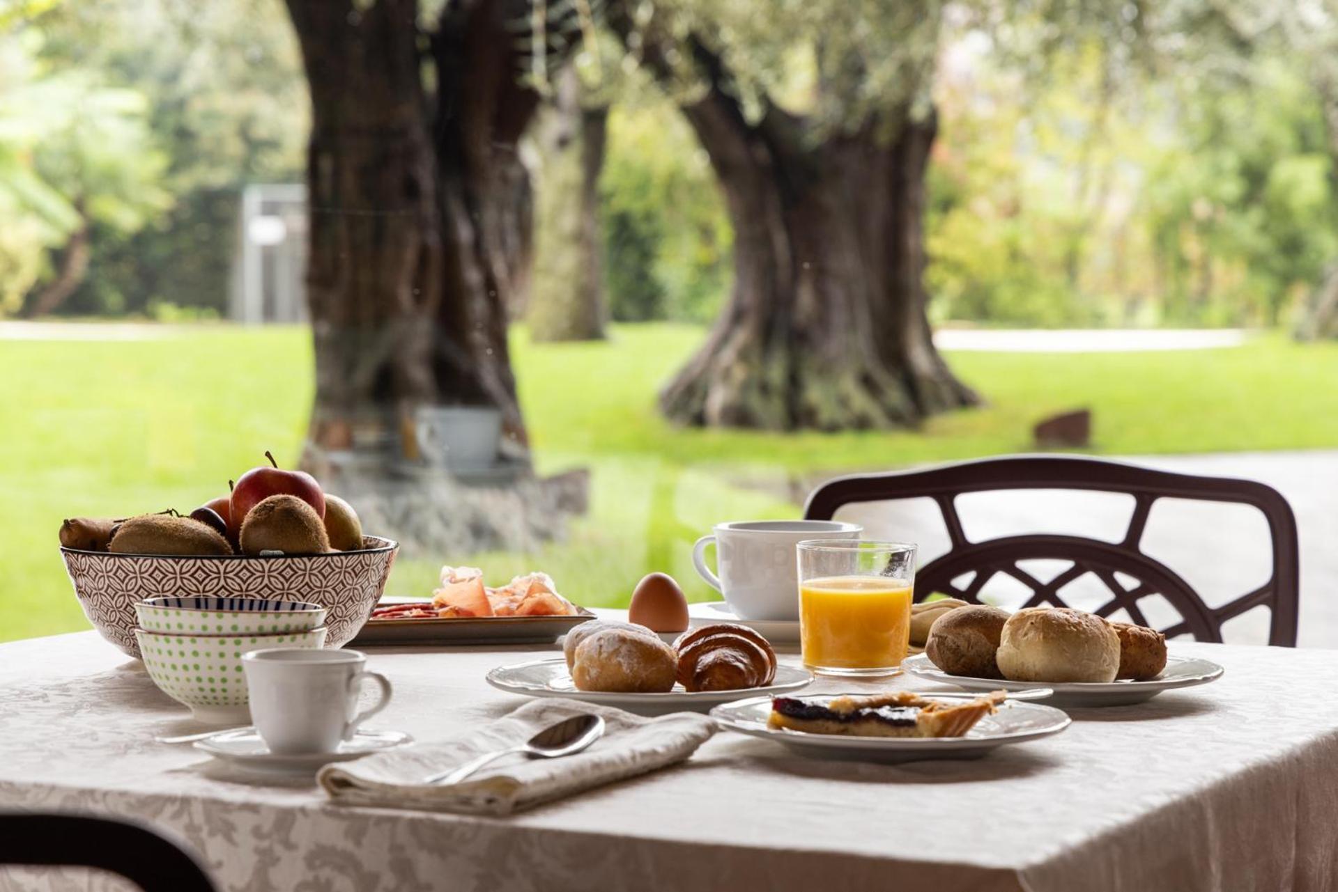 Agriturismo Ripa Del Bosco Capriolo ภายนอก รูปภาพ